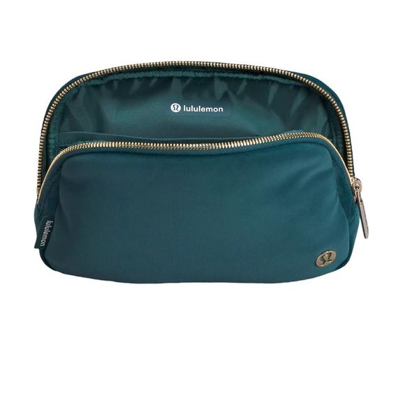 EUC Lululemon Everywhere Belt Bag Plush Velour Green Jasper Gold - Picture 3 of 14